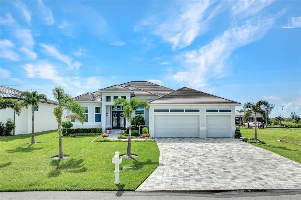 Recently Sold: $1,699,900 (4 beds, 3 baths, 2710 Square Feet)