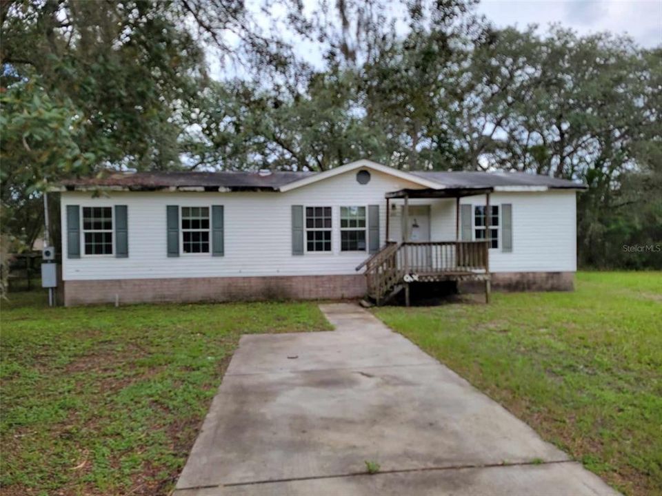 Recently Sold: $94,900 (3 beds, 2 baths, 1404 Square Feet)