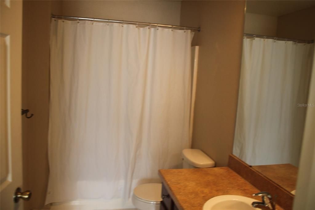 Недавно арендовано: $1,690 (2 спален, 2 ванн, 1043 Квадратных фут)