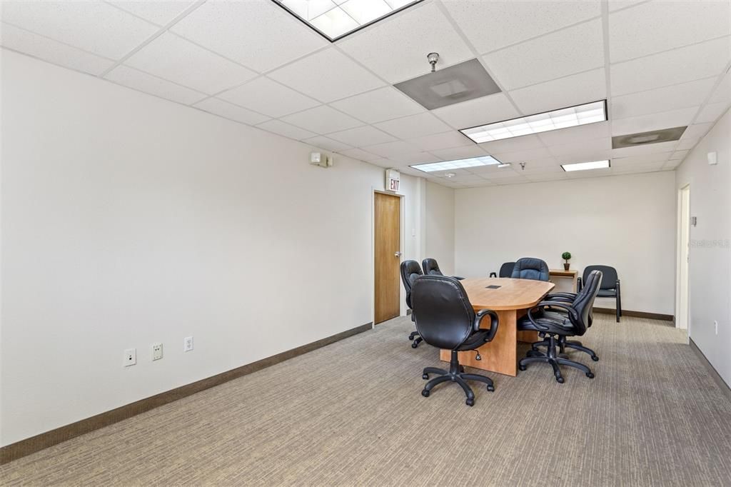 Suite 205 - 650 SF