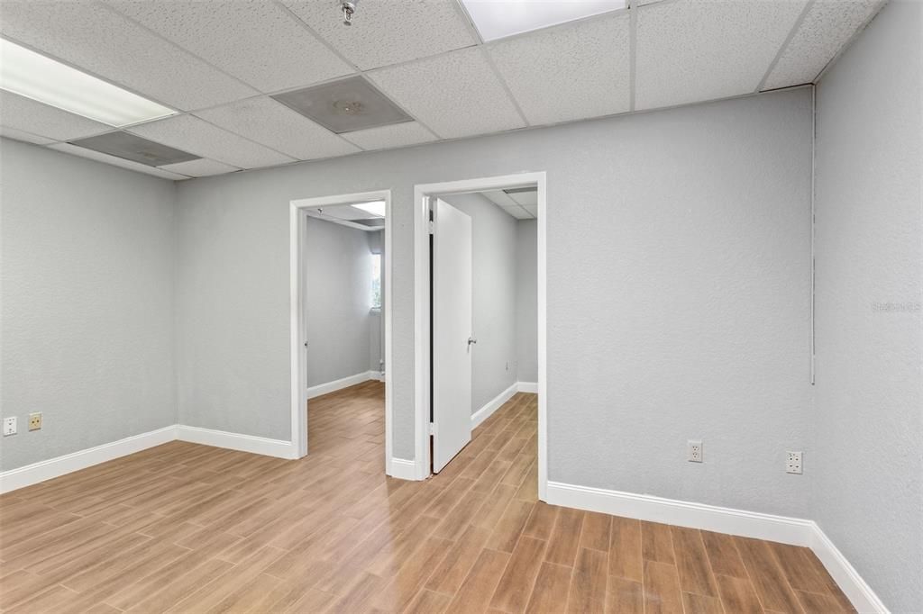 Suite 237 - 624 SF