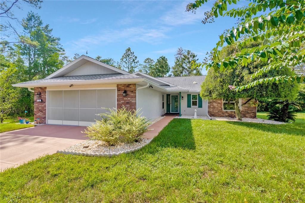 Recently Sold: $289,000 (3 beds, 2 baths, 1484 Square Feet)