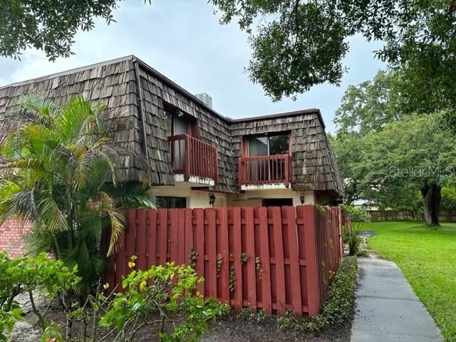 Recently Sold: $169,000 (2 beds, 2 baths, 1288 Square Feet)
