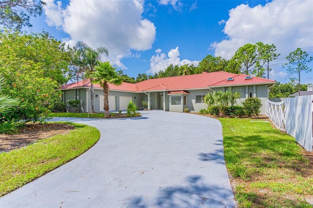Recently Sold: $999,000 (4 beds, 4 baths, 3668 Square Feet)