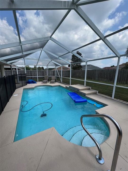 Screened in Pool