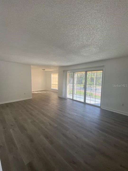 Active With Contract: $1,650 (2 beds, 2 baths, 1165 Square Feet)