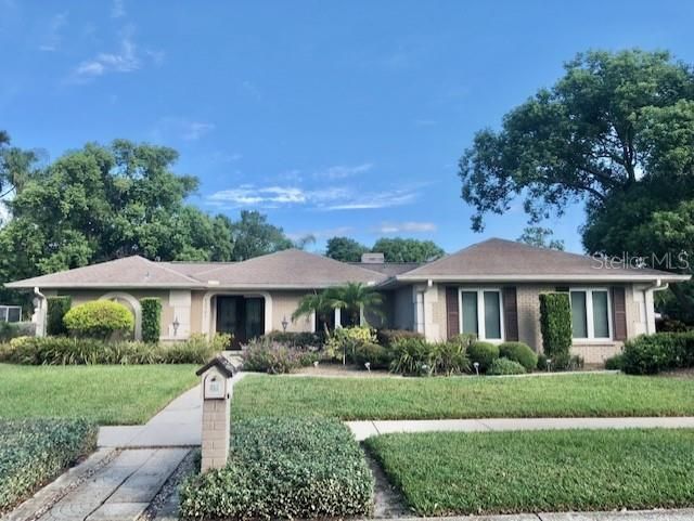 Recently Sold: $515,000 (4 beds, 3 baths, 2256 Square Feet)