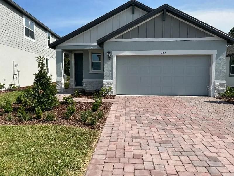 Recently Sold: $358,300 (3 beds, 2 baths, 1483 Square Feet)