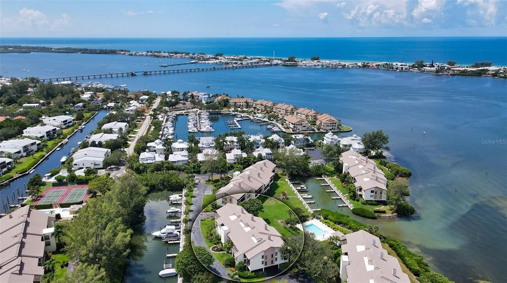 Recently Sold: $1,225,000 (3 beds, 2 baths, 2393 Square Feet)