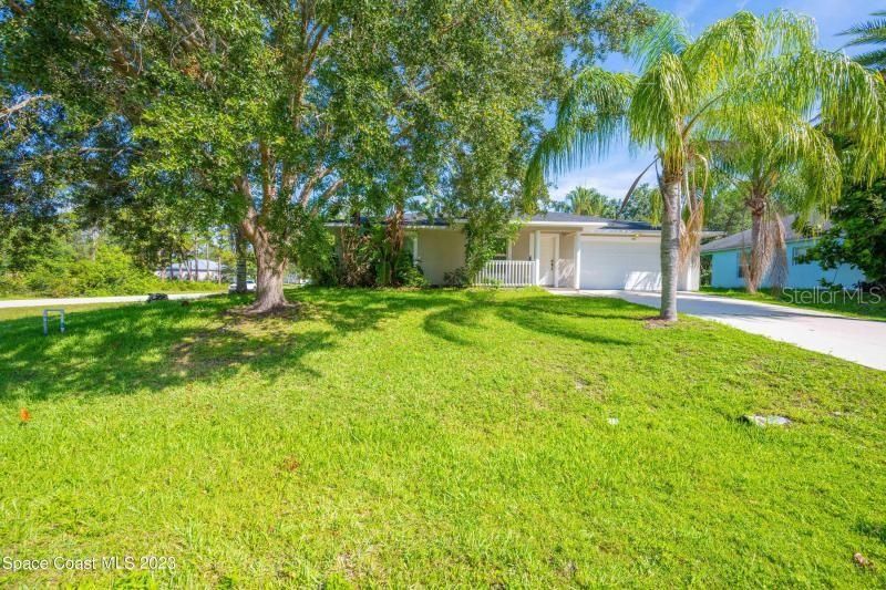 Recently Sold: $300,100 (3 beds, 2 baths, 1197 Square Feet)