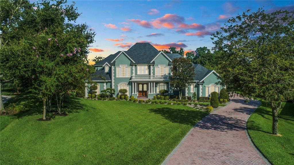 Recently Sold: $1,200,000 (5 beds, 5 baths, 4939 Square Feet)