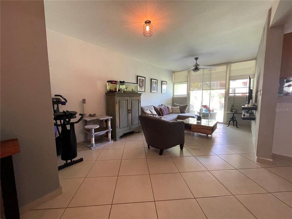 Vendido Recientemente: $270,000 (3 camas, 2 baños, 1200 Pies cuadrados)