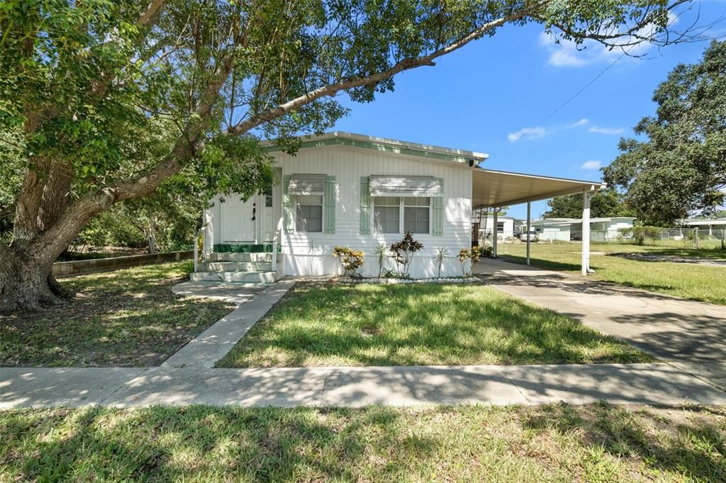 Recently Sold: $159,900 (3 beds, 2 baths, 1344 Square Feet)