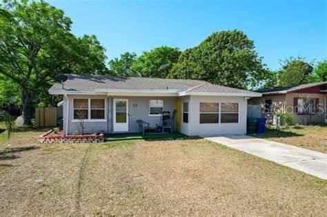 Recently Sold: $210,000 (3 beds, 1 baths, 1000 Square Feet)