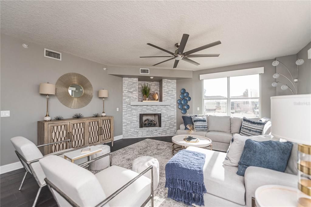 Recently Sold: $600,000 (2 beds, 2 baths, 2262 Square Feet)