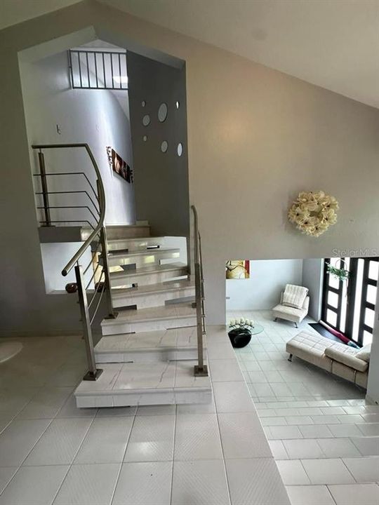 Activo con contrato: $365,000 (4 camas, 5 baños, 625 Pies cuadrados)