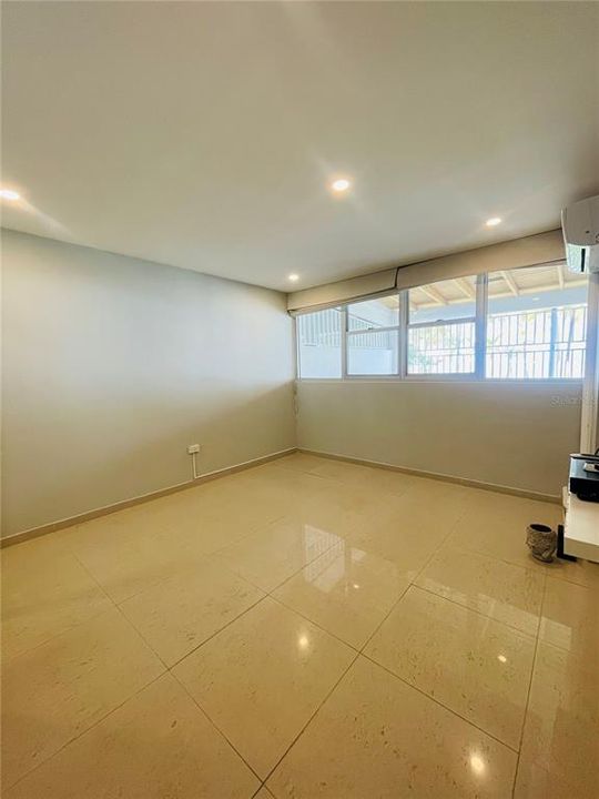 Vendido Recientemente: $515,000 (2 camas, 1 baños, 900 Pies cuadrados)