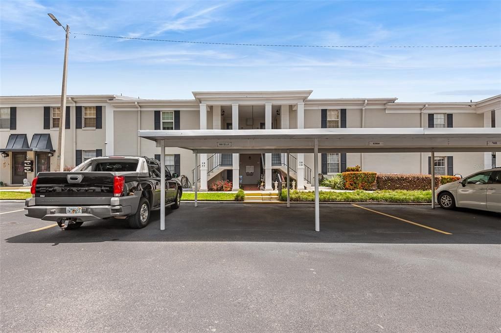 Vendido Recientemente: $142,500 (2 camas, 2 baños, 1077 Pies cuadrados)