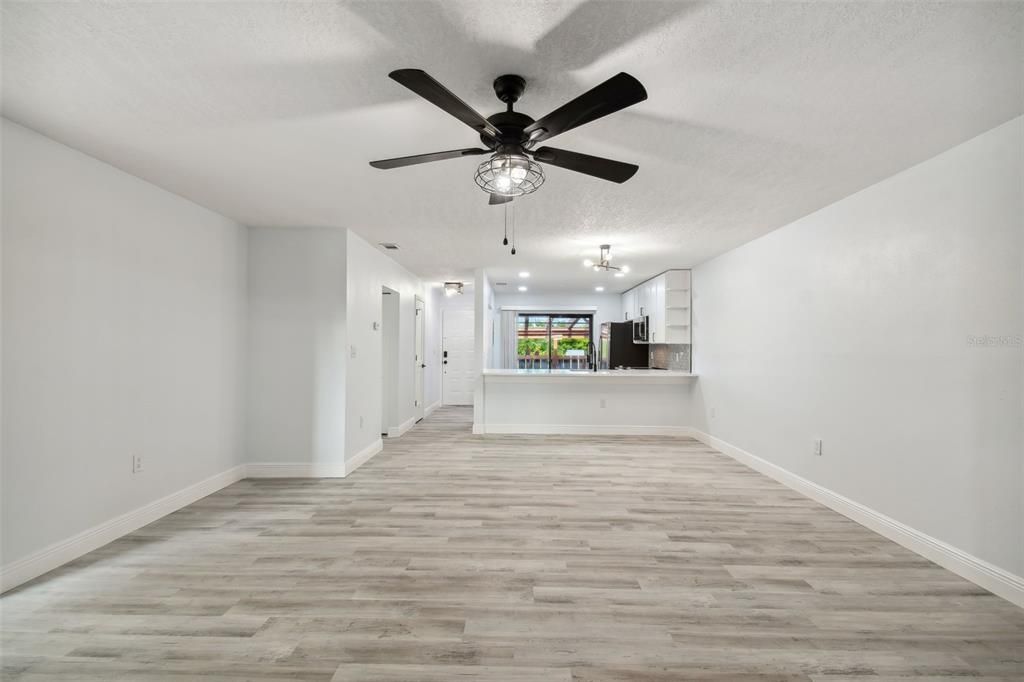 Recently Sold: $259,000 (2 beds, 2 baths, 1051 Square Feet)