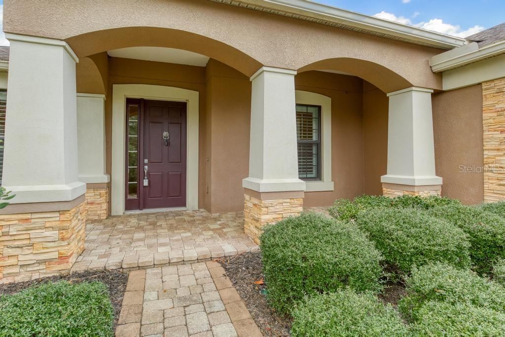 Recently Sold: $659,900 (3 beds, 3 baths, 2604 Square Feet)