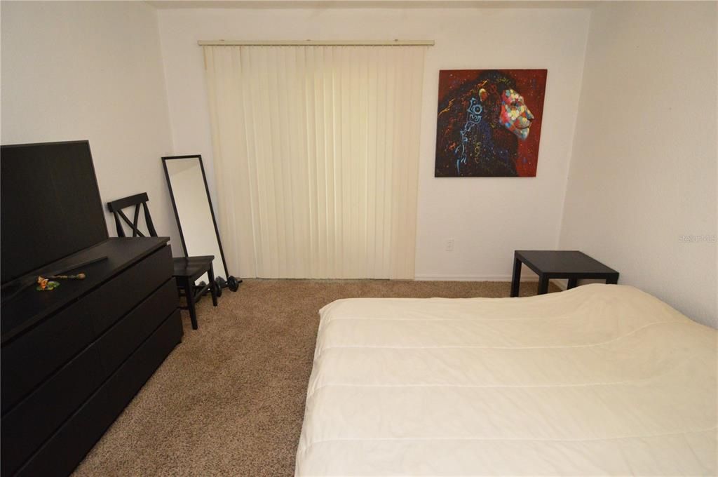 Active With Contract: $125,000 (1 beds, 1 baths, 729 Square Feet)