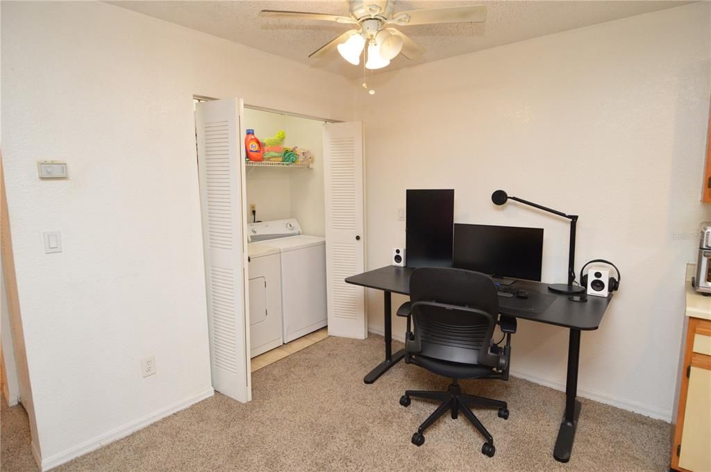 Active With Contract: $125,000 (1 beds, 1 baths, 729 Square Feet)