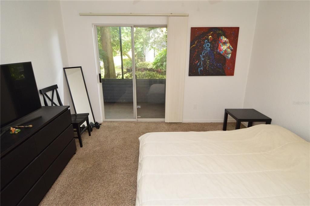 Active With Contract: $125,000 (1 beds, 1 baths, 729 Square Feet)