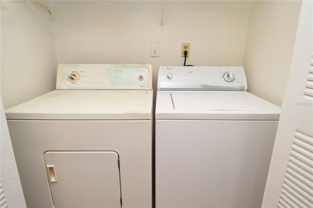 Active With Contract: $125,000 (1 beds, 1 baths, 729 Square Feet)