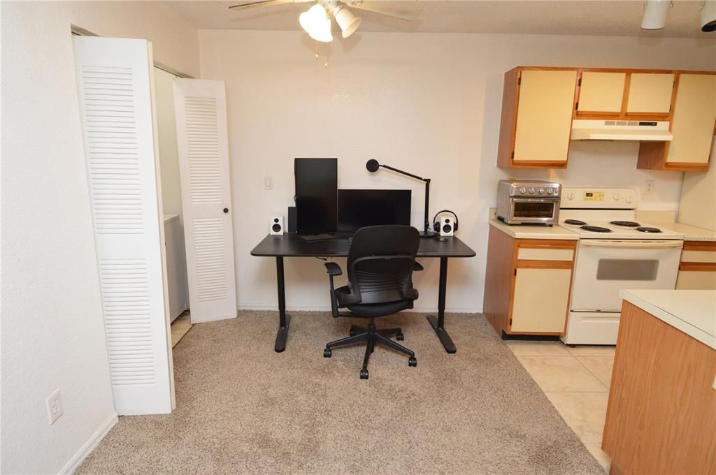 Active With Contract: $125,000 (1 beds, 1 baths, 729 Square Feet)