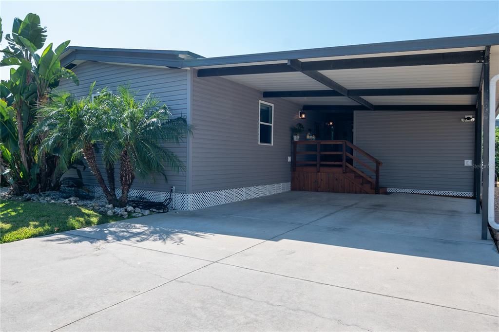 Recently Sold: $435,000 (2 beds, 2 baths, 1144 Square Feet)