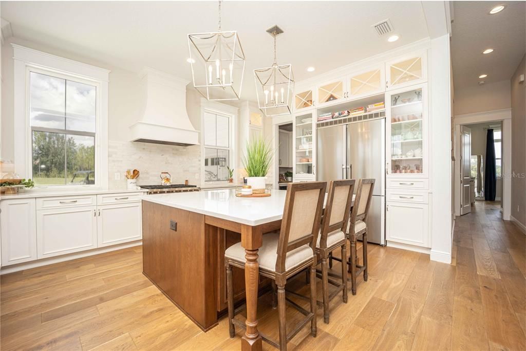 Spacious kitchen with Quartz countertops an amazing Appliance package!