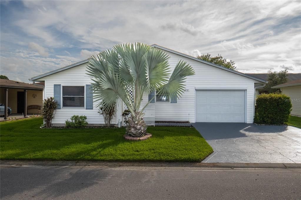 最近售出: $225,000 (2 贝兹, 1 浴室, 1078 平方英尺)