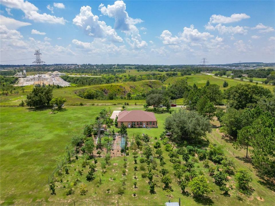 For Sale: $1,149,000 (3 beds, 2 baths, 2267 Square Feet)