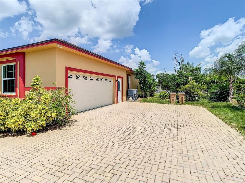 For Sale: $1,149,000 (3 beds, 2 baths, 2267 Square Feet)