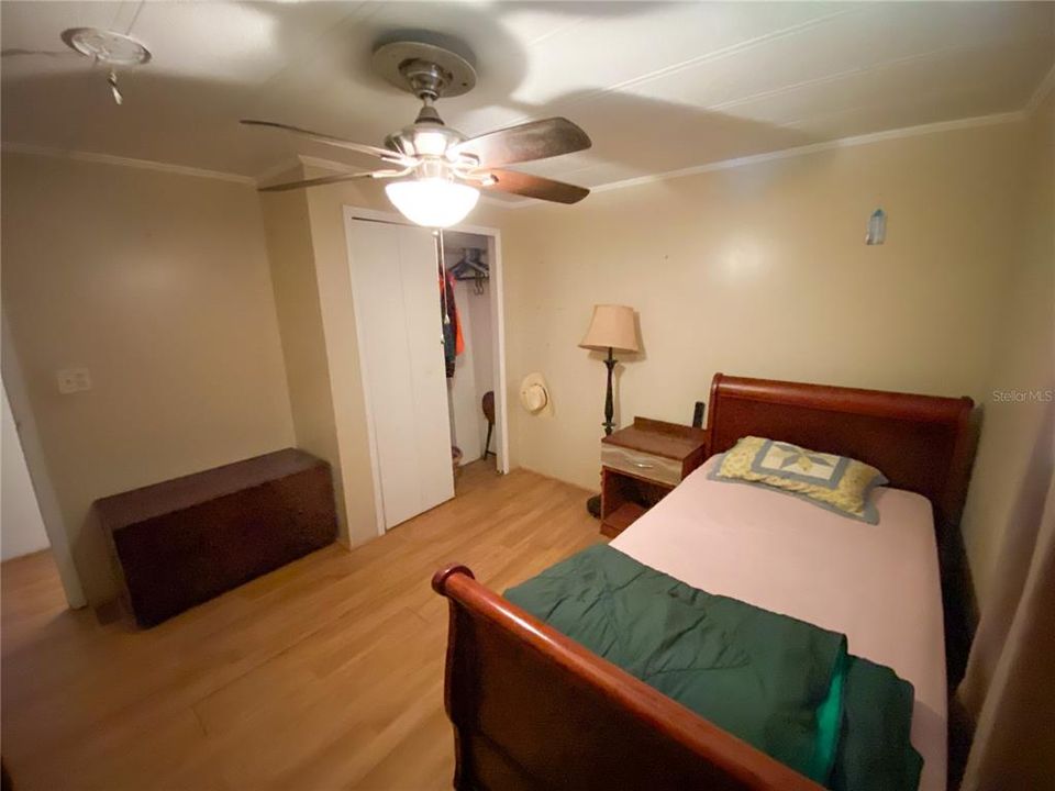 For Sale: $178,000 (3 beds, 2 baths, 1304 Square Feet)