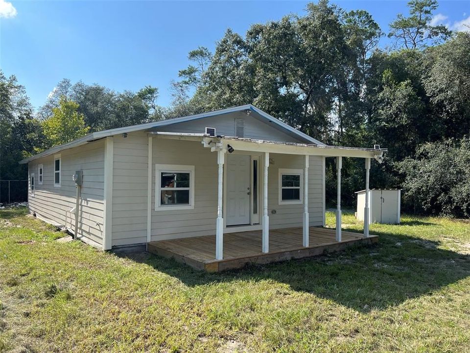 Recently Sold: $119,900 (2 beds, 1 baths, 1050 Square Feet)