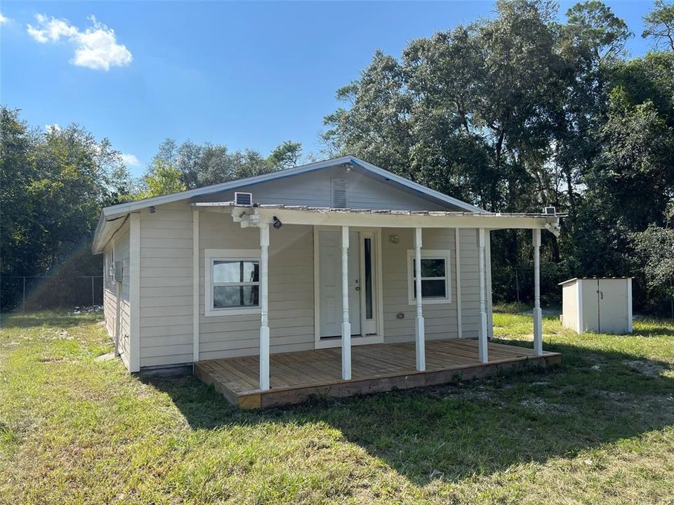 Recently Sold: $119,900 (2 beds, 1 baths, 1050 Square Feet)