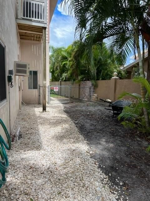 For Rent: $4,200 (3 beds, 2 baths, 2878 Square Feet)