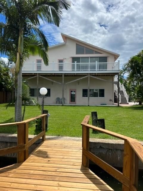 For Rent: $4,200 (3 beds, 2 baths, 2878 Square Feet)