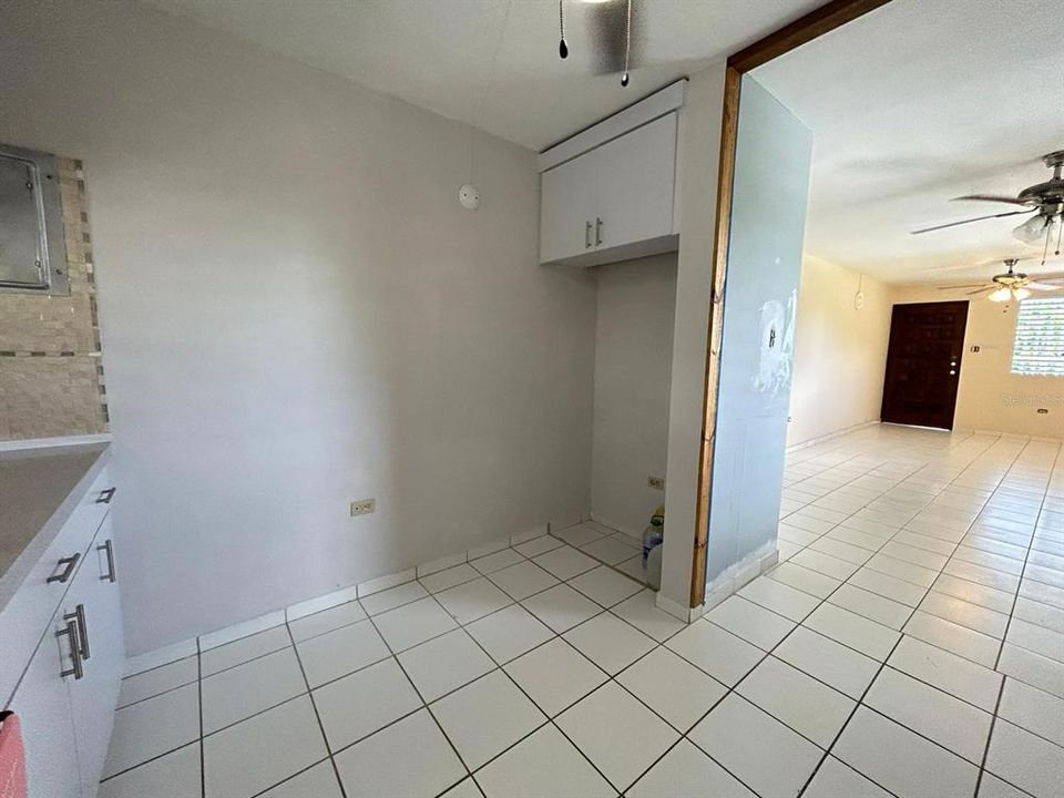 Vendido Recientemente: $170,000 (2 camas, 2 baños, 821 Pies cuadrados)