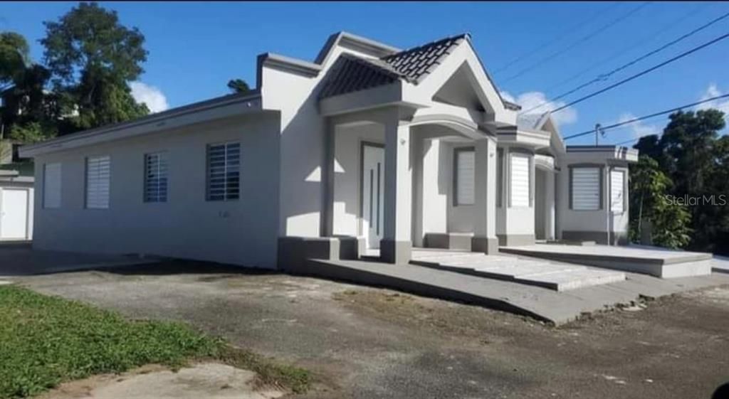 Recently Sold: $118,000 (3 beds, 2 baths, 1977 Square Feet)