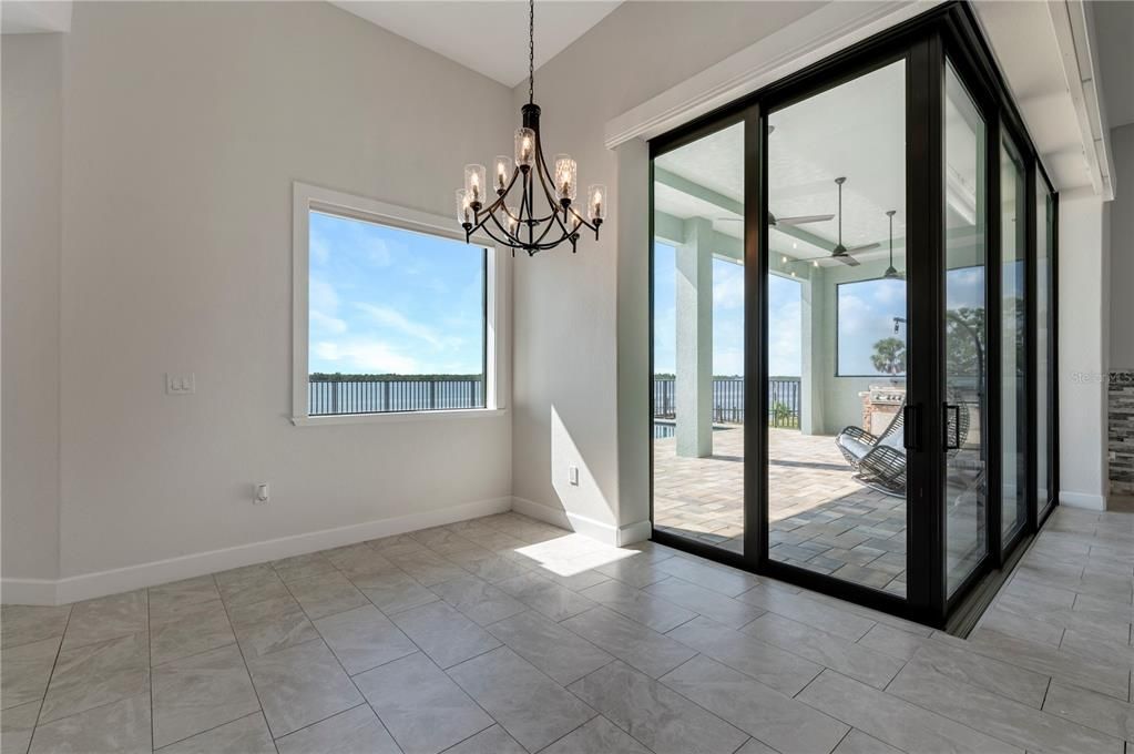 Recently Sold: $1,375,000 (3 beds, 3 baths, 2529 Square Feet)