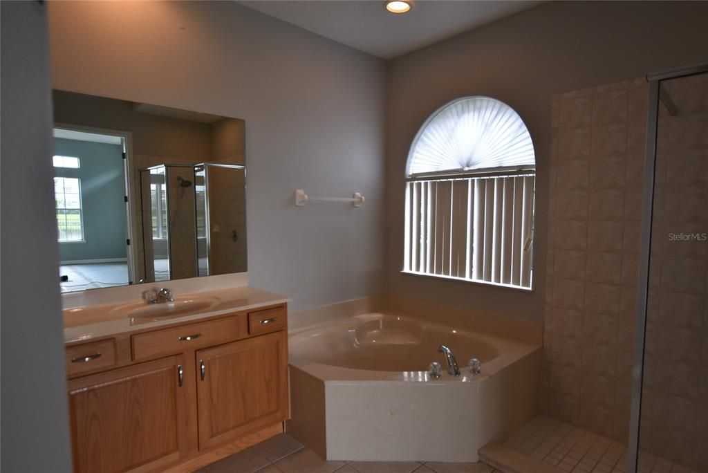Недавно арендовано: $2,995 (4 спален, 3 ванн, 2904 Квадратных фут)