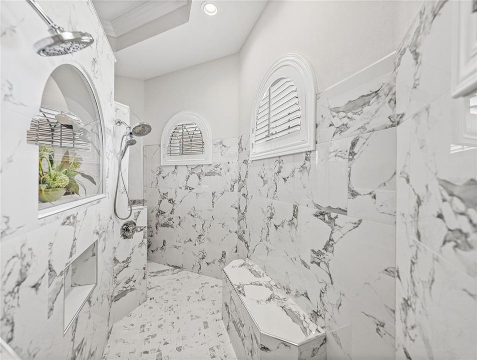 最近售出: $925,000 (4 贝兹, 3 浴室, 2903 平方英尺)