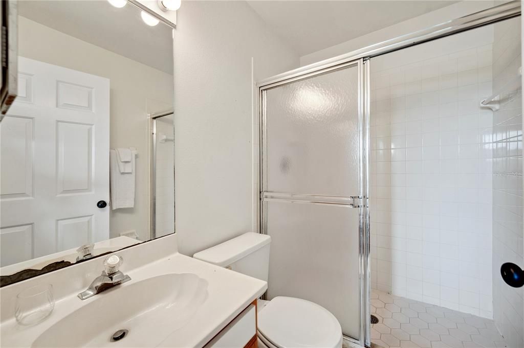 最近售出: $150,000 (2 贝兹, 2 浴室, 1038 平方英尺)