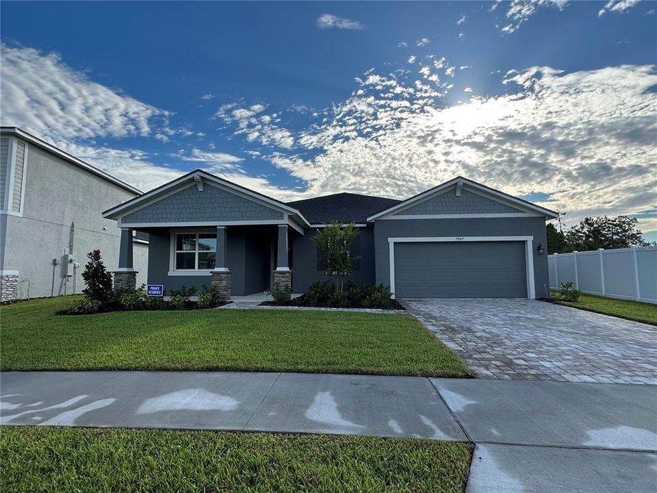 Recently Sold: $674,841 (3 beds, 2 baths, 2240 Square Feet)