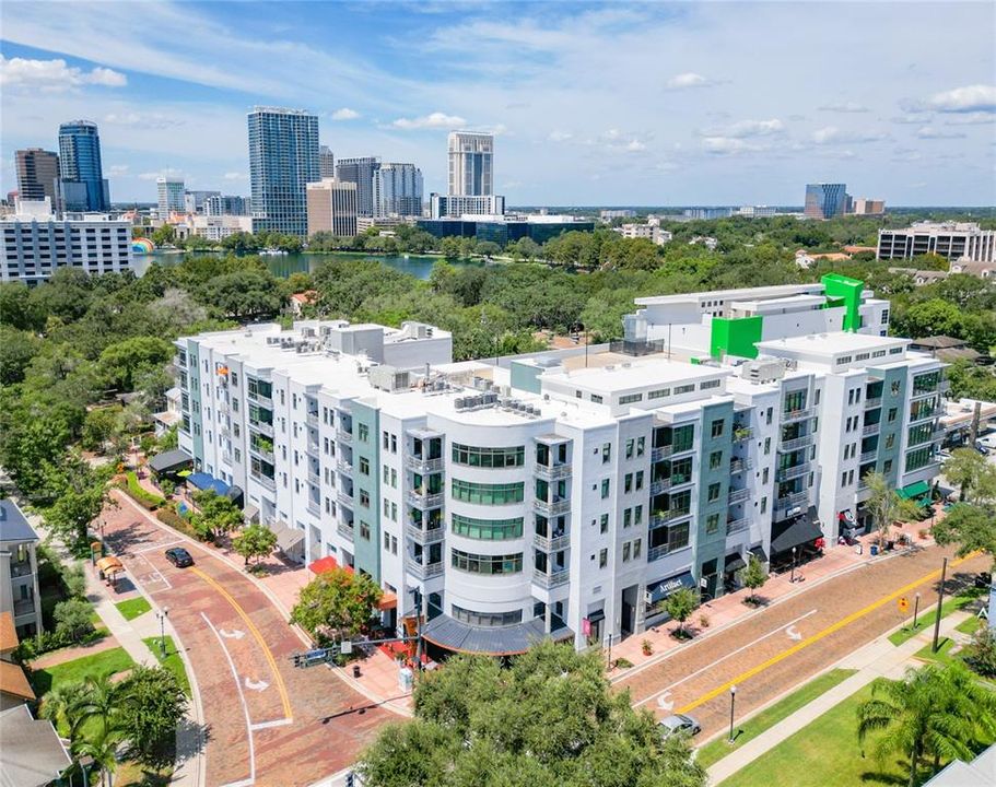 Vendido Recientemente: $660,000 (3 camas, 2 baños, 2297 Pies cuadrados)