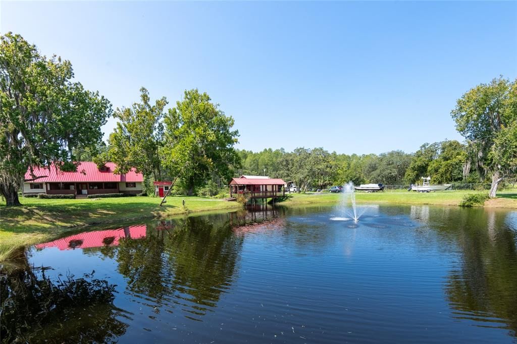 На продажу: $1,800,000 (3 спален, 2 ванн, 2252 Квадратных фут)