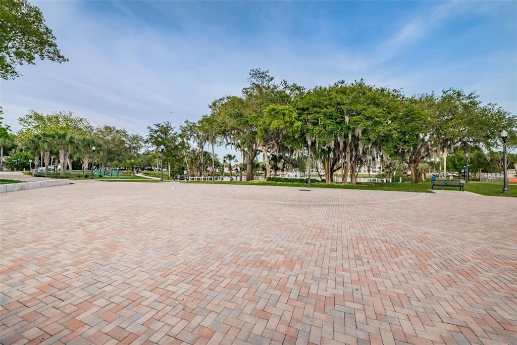 Recently Sold: $475,000 (3 beds, 2 baths, 1835 Square Feet)