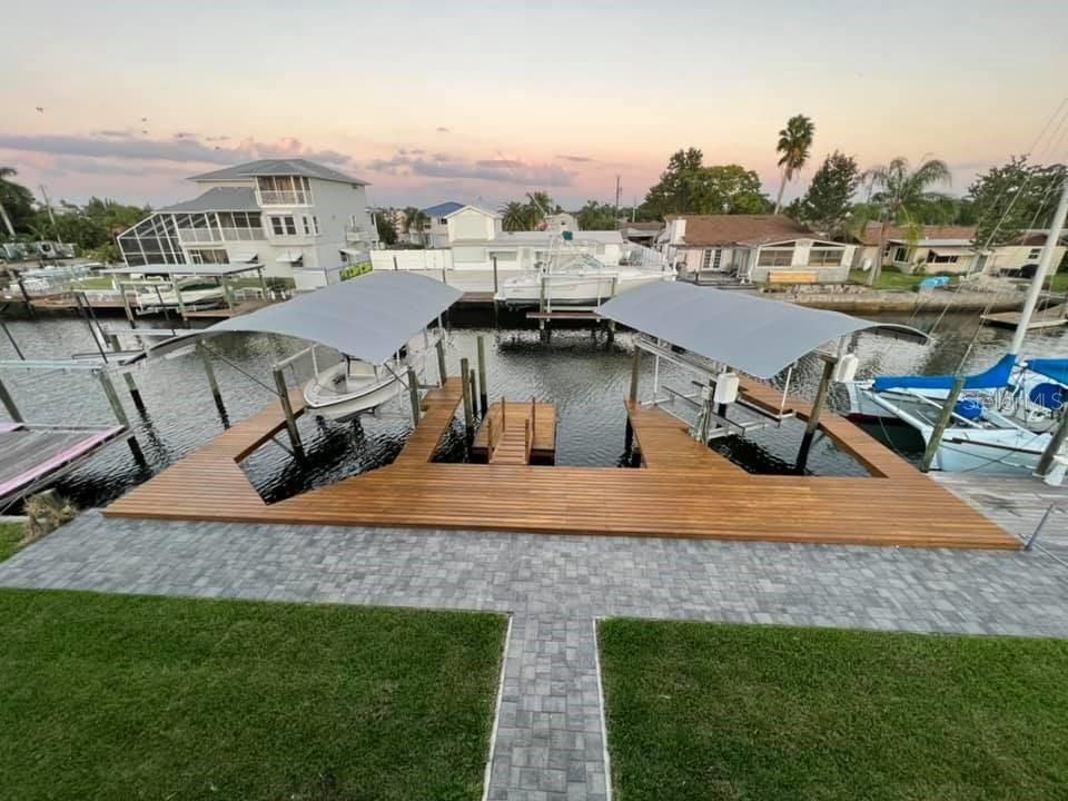 Recently Sold: $950,000 (4 beds, 2 baths, 2170 Square Feet)